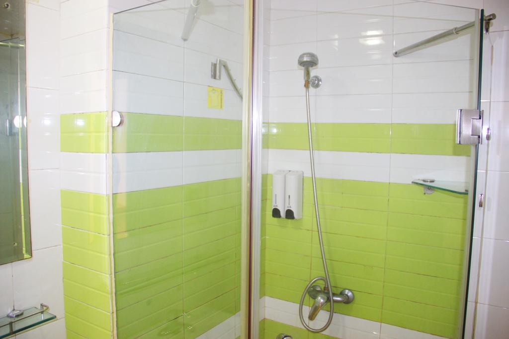 7Days Inn Shantou Jin Yuan Road Exteriör bild